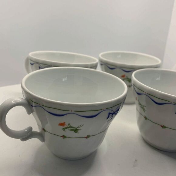 Ribbons and Bows 4 English Tea Cups - 1984 Royal Worcester - Picture 6 of 8